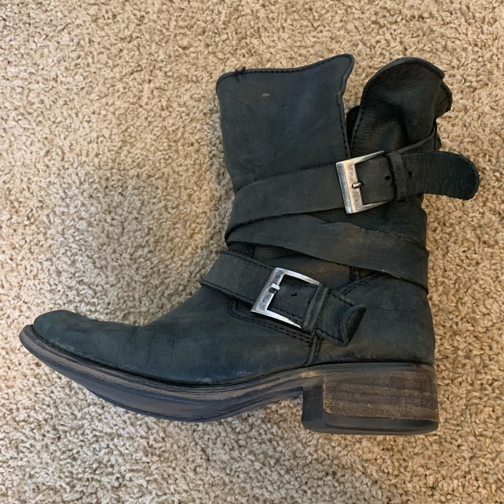 2/$15 Steve Madden Brewzzer Motorcycle Boot